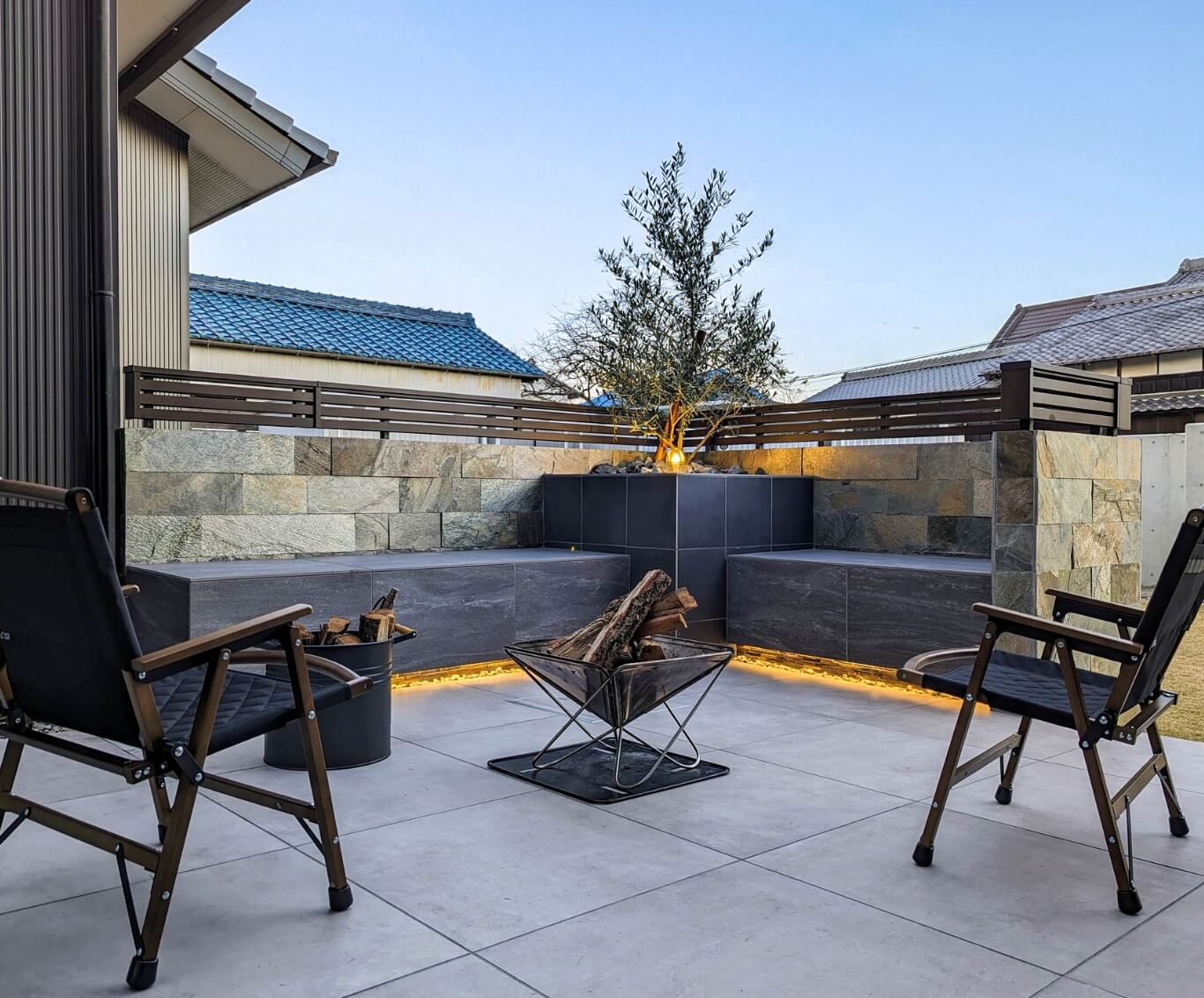 ウッドデッキ・タイルテラス