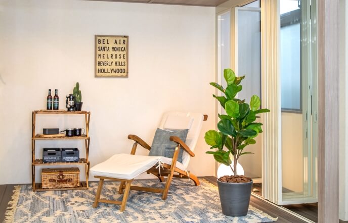 室内のリクライニングスペース