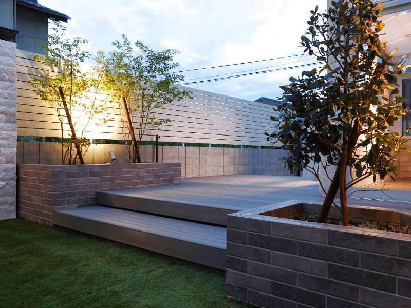 離れのあるプライベートガーデン