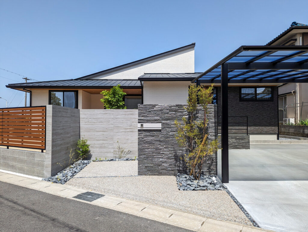 弥富市　新築外構の施工事例を追加しました