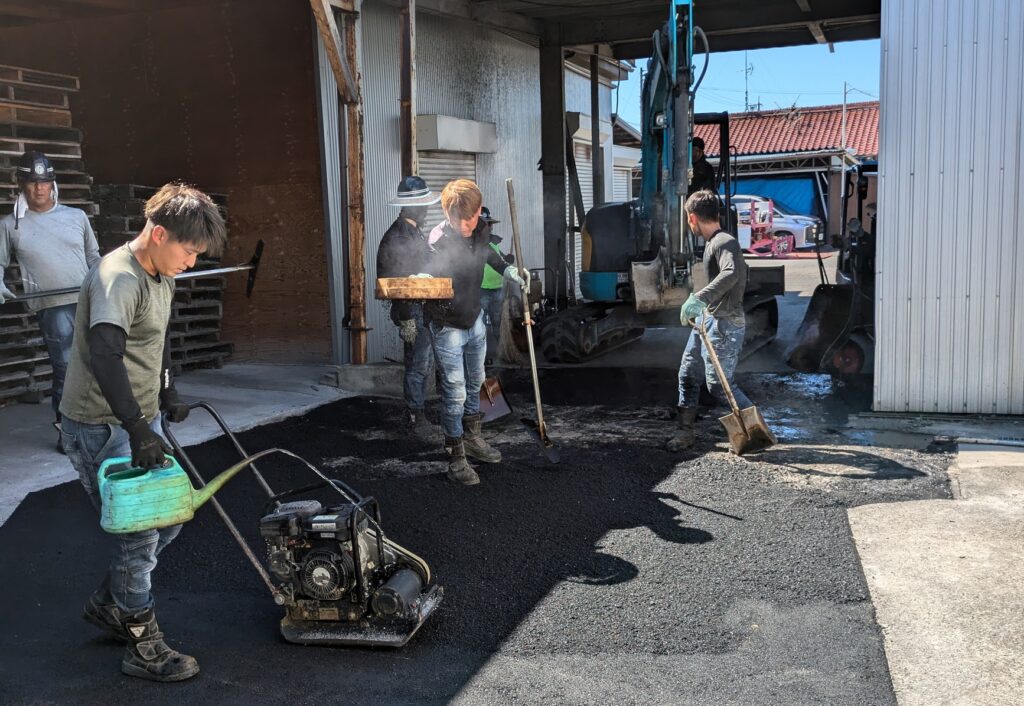 工場の舗装工事をご依頼いただきました