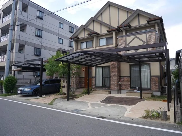 カーポートを新設